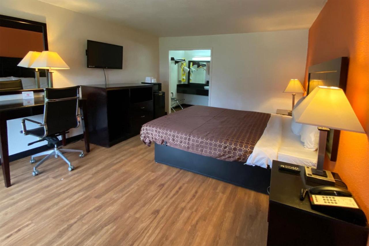 Landmark Hotel Leesville Eksteriør billede